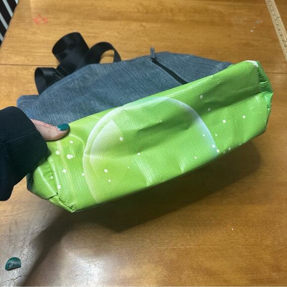 RareForm Cora Tote Insulated Recycled Vinyl Boat Bag Pockets Reusable Durable - Picture 3 of 11